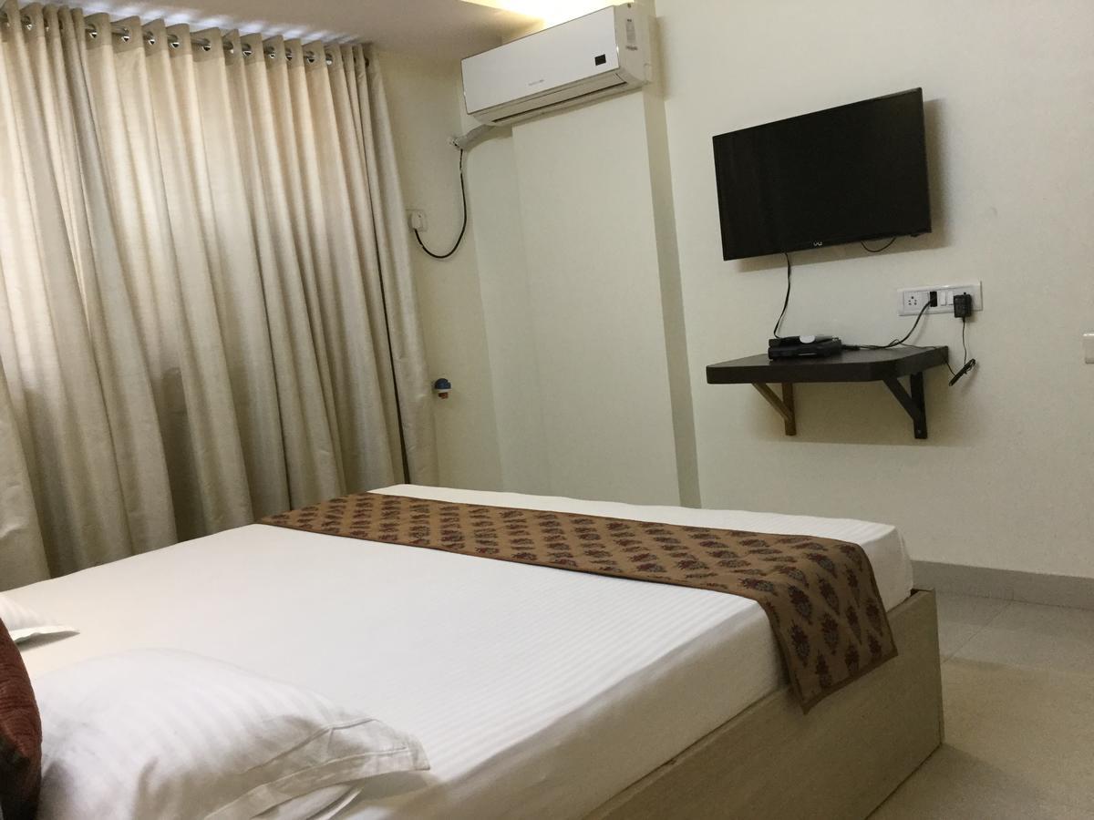 Arista Service Apartments Mumbai Exterior photo
